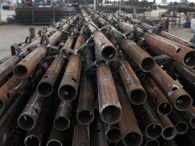 KwikStage Standing Standard