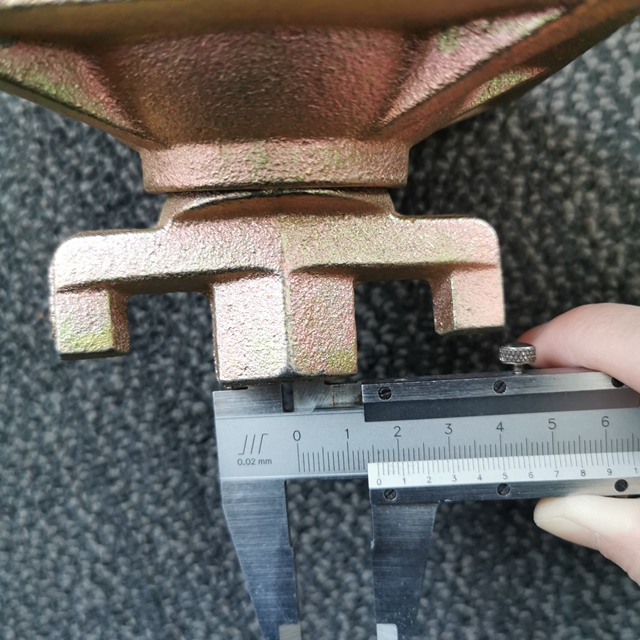 Porca de orelhas 1-03