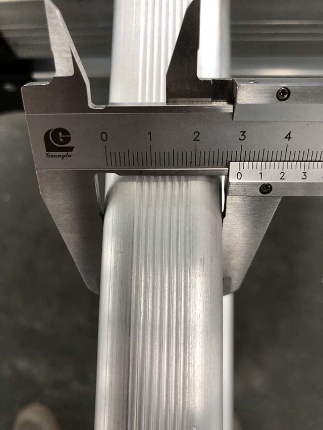 escada de andaimes de alum&iacute;nio 