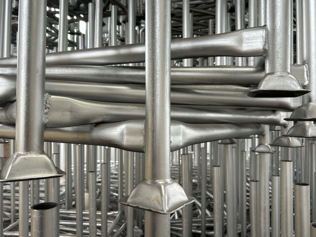 Palete de a&ccedil;o galvanizado