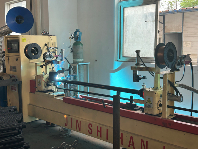 Soldagem de postagens de escoramento ajustável