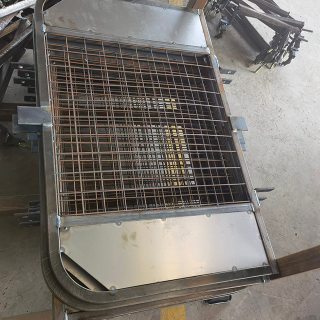 acesso &agrave; escada port&atilde;o de acesso