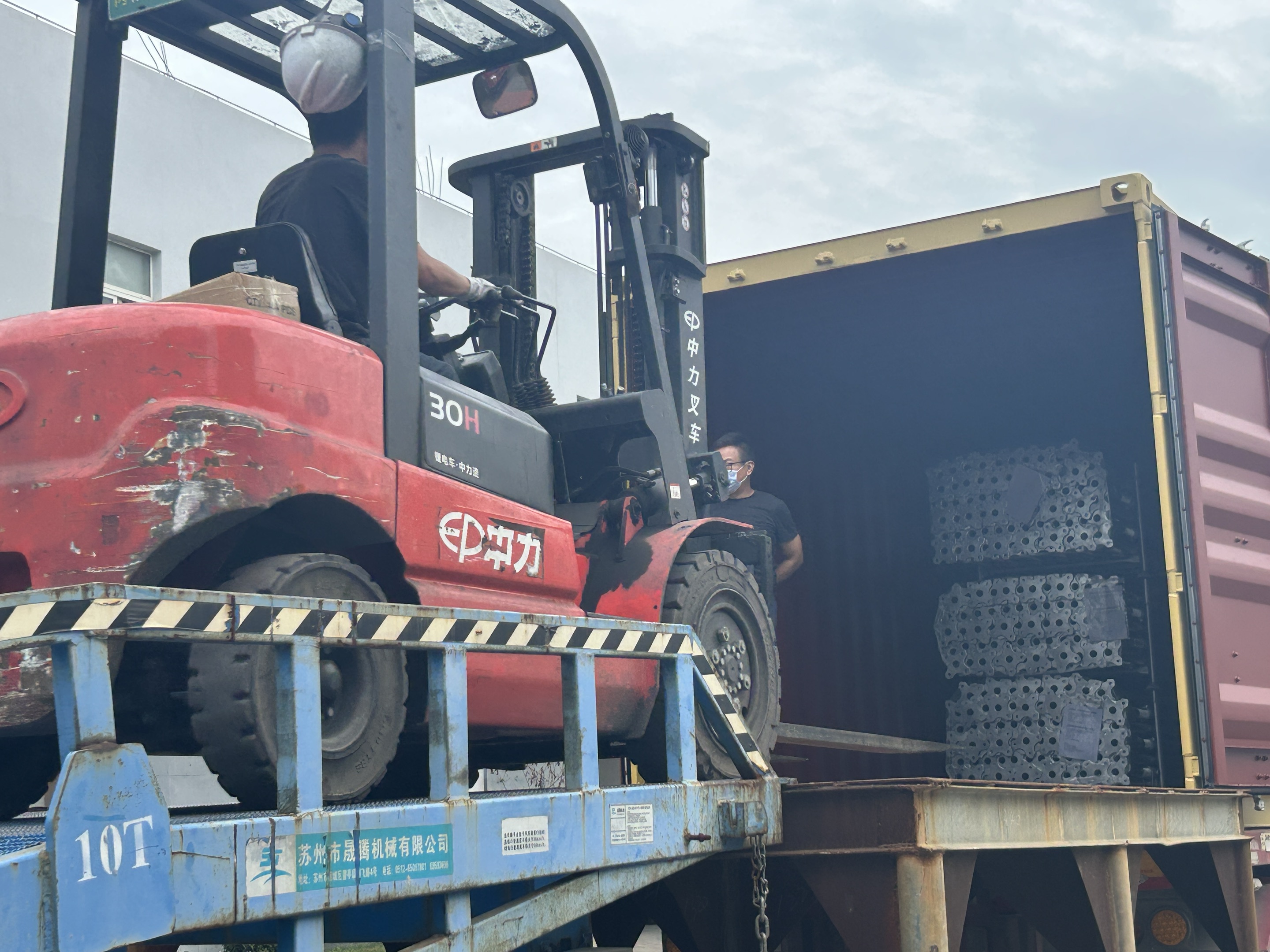 Adere&ccedil;os de a&ccedil;o 