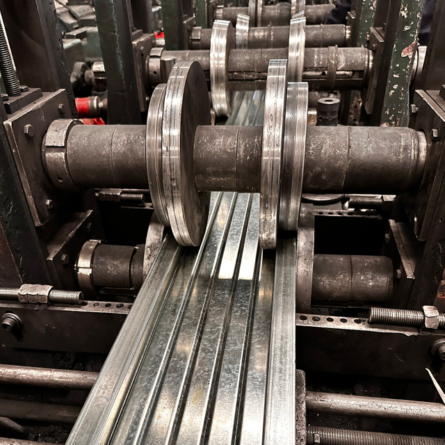 Planta de a&ccedil;o fechada