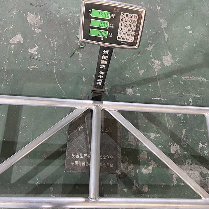 trustr&uacute;scula Alum&iacute;nio da trussholl