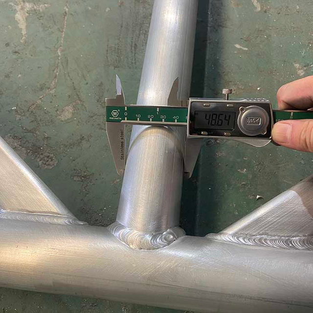 treli&ccedil;a de popa de alum&iacute;nio