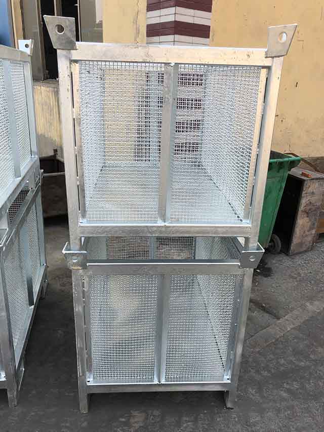 Palete de a&ccedil;o 12