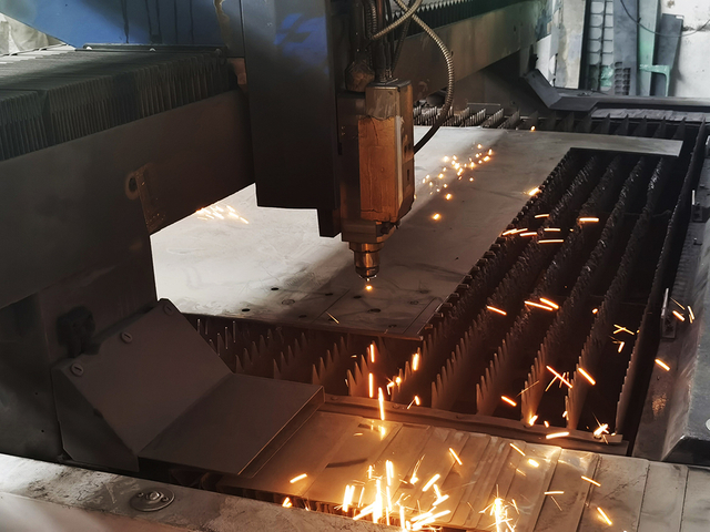 Corte a laser da placa de base