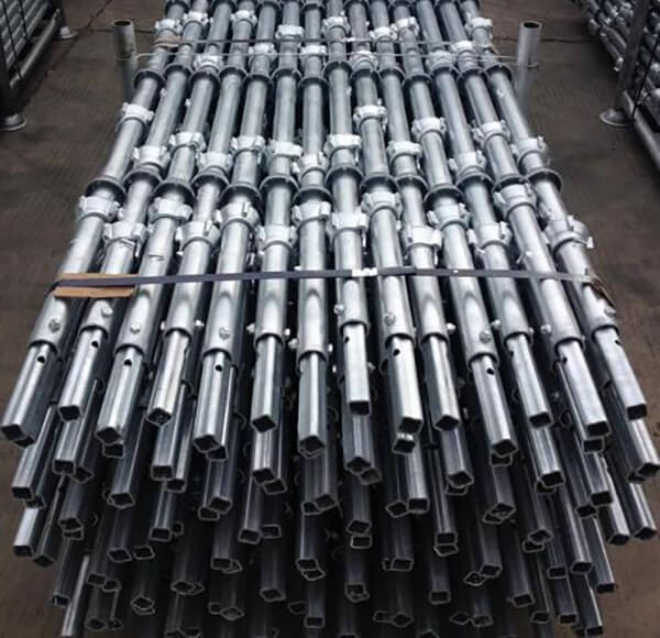 Cuplock Staffolding SPIGOTED STANDOR/vertical