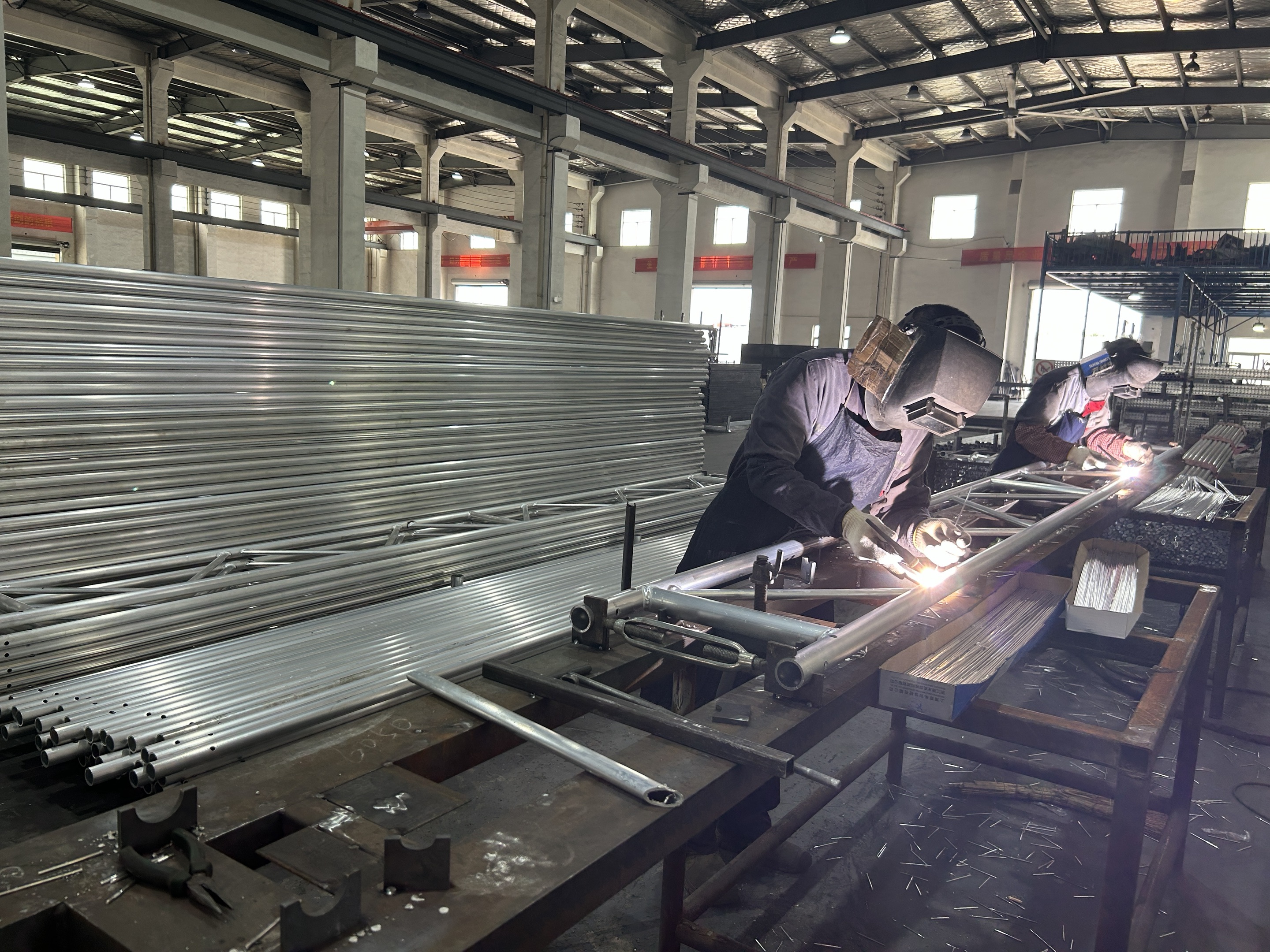 viga de alum&iacute;nio 