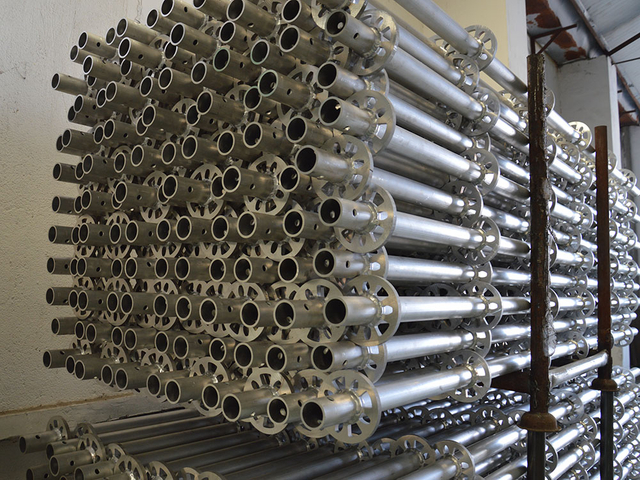 Padr&atilde;o de andaimes de alum&iacute;nio