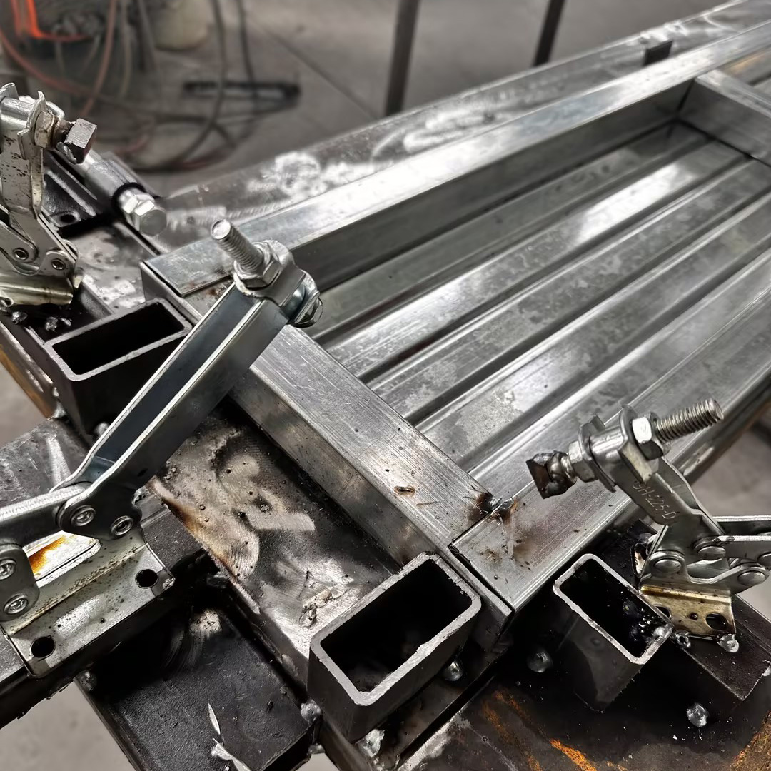 Planta de a&ccedil;o fechada