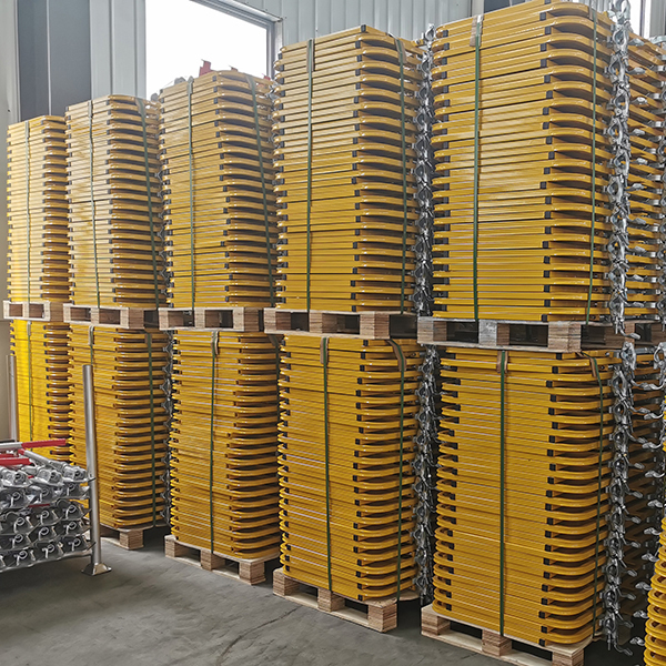 Port&atilde;o de andaimes