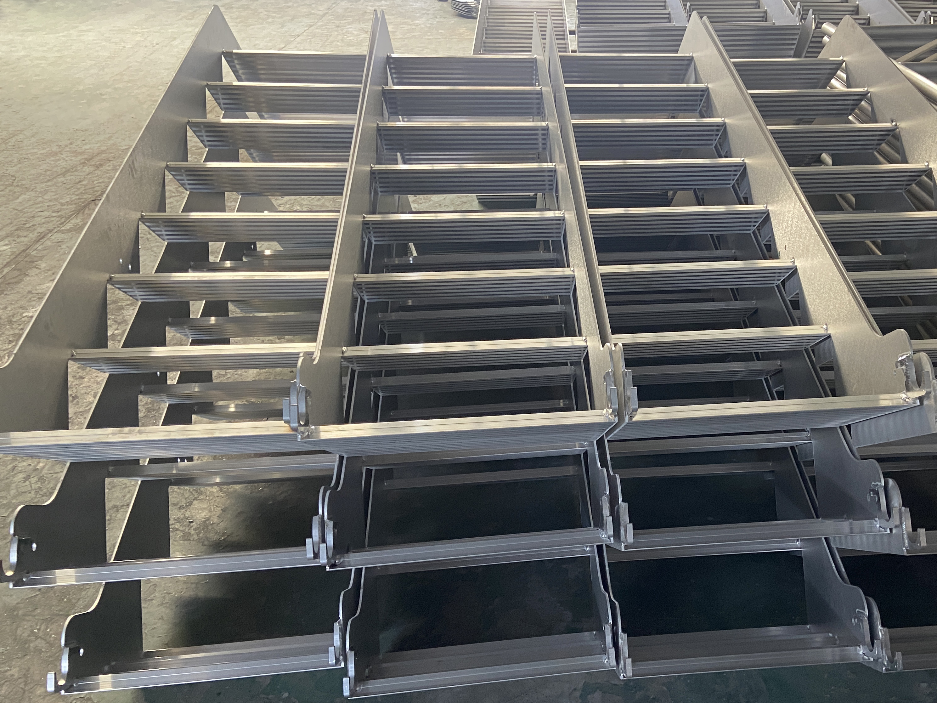 Escada de alum&iacute;nio