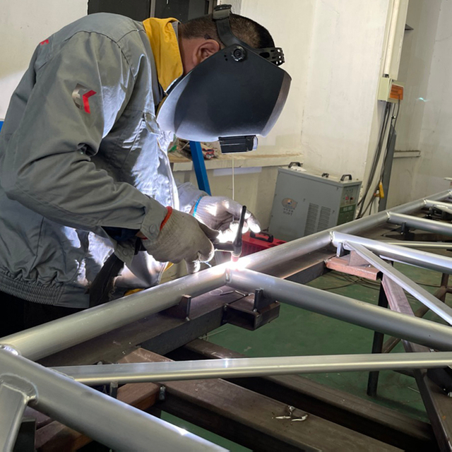 feixe de alum&iacute;nio