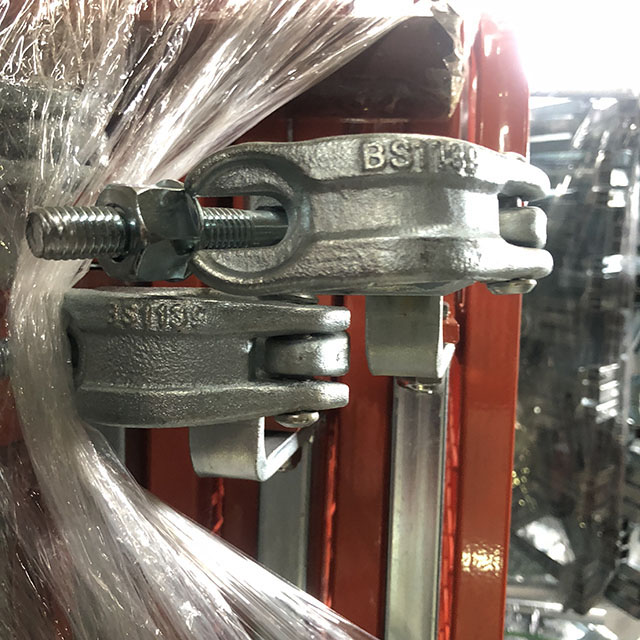 port&atilde;o de seguran&ccedil;a de andaimes