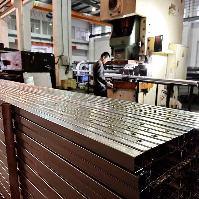 Planta de a&ccedil;o fechada