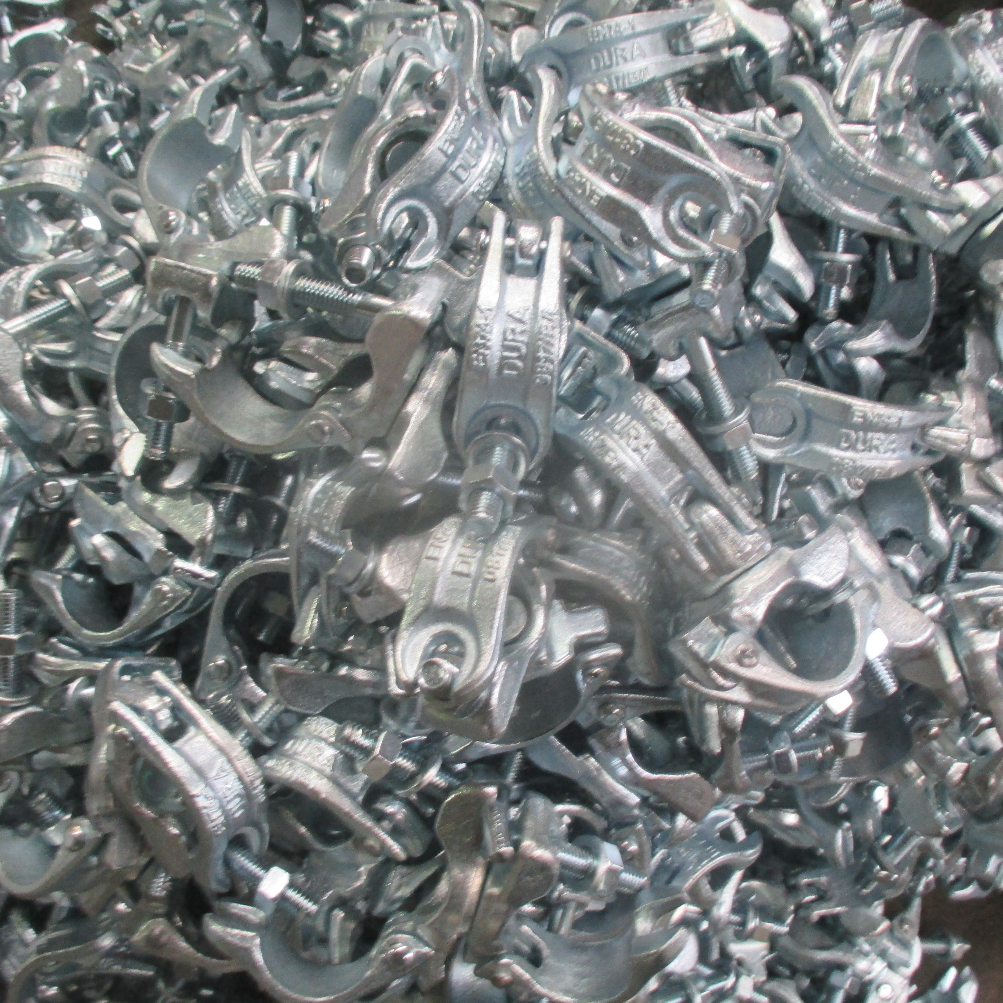 Couplador girat&oacute;rio forjado