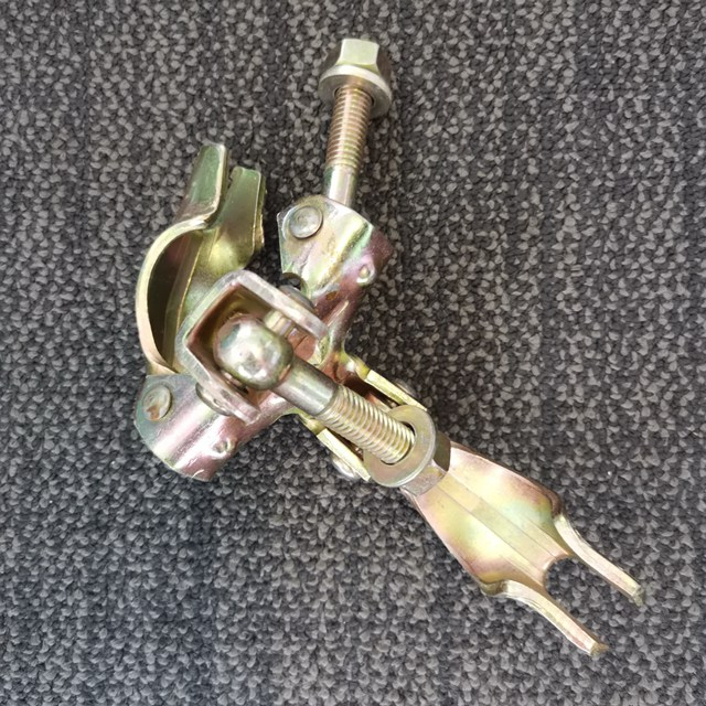 BS1139 Pressionado andaimes de zinco Double acoplador duplo