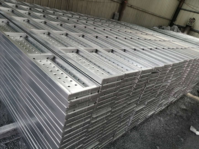 BS1139 Suporte quadrado de suporte a andaimes galvanizados placas