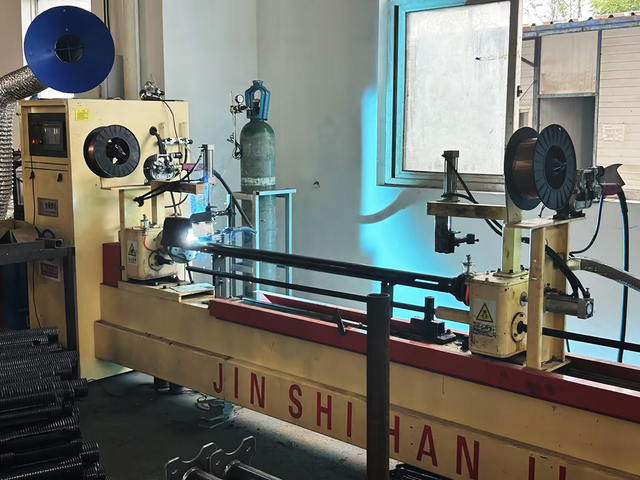 Soldagem de suporte de a&ccedil;o