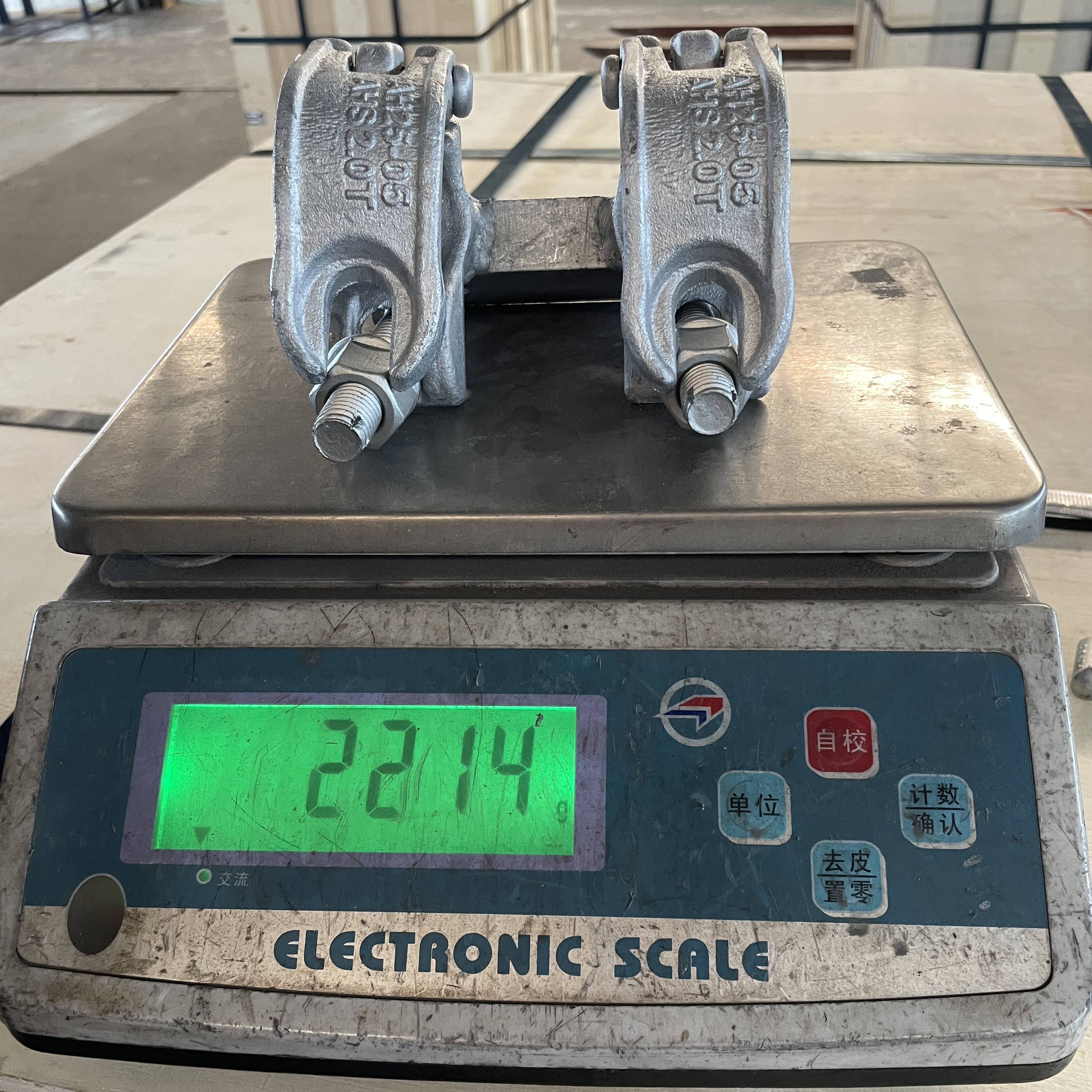 em formato especial Base sob medida 