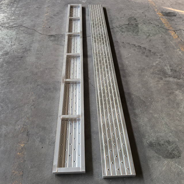 3,0m de tábua de aço fechada