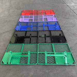 Alçapão de andaime com várias cores