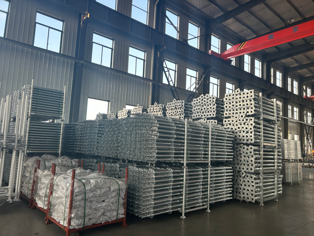 Ringlock Standing Standard