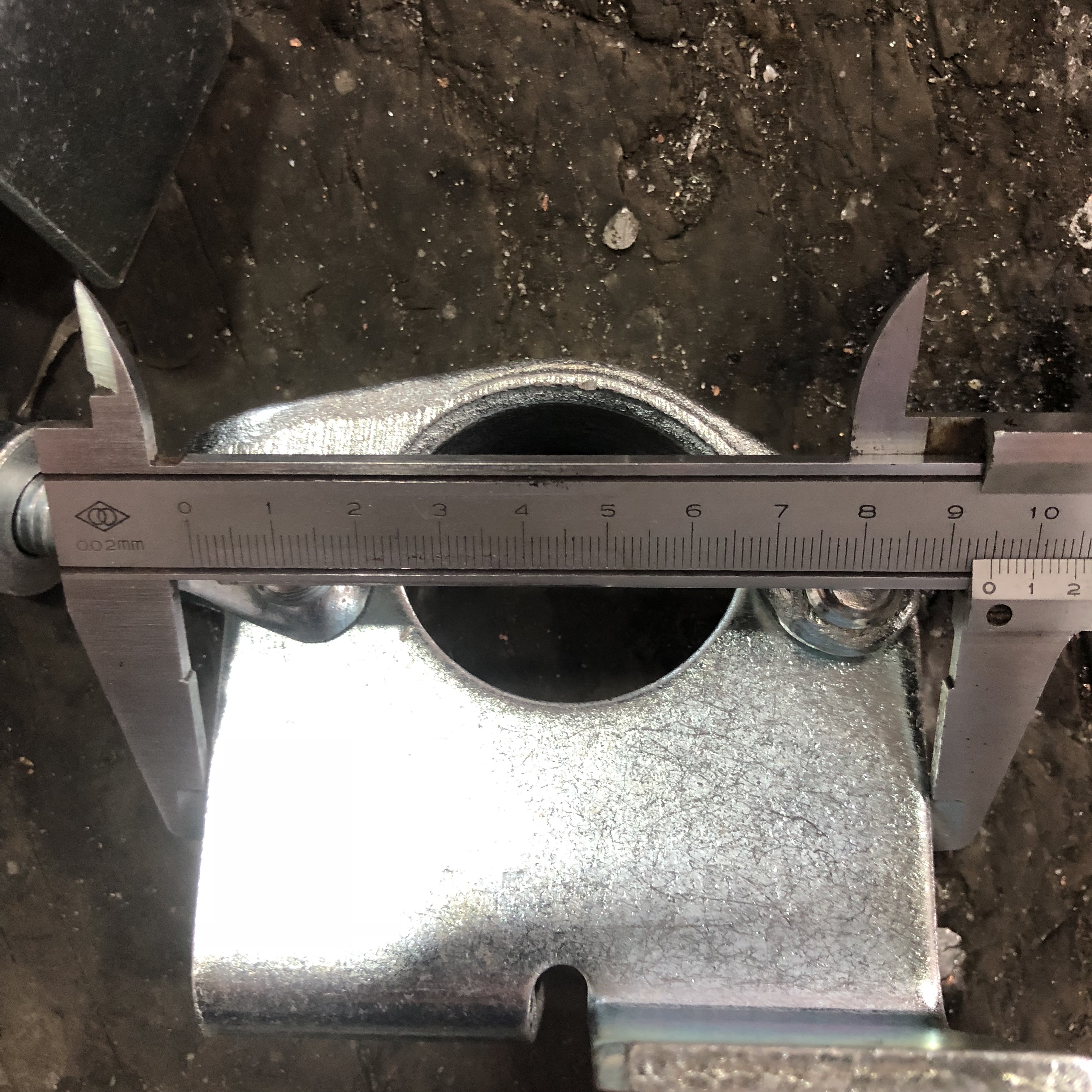 Couplador de reten&ccedil;&atilde;o de placa forjada