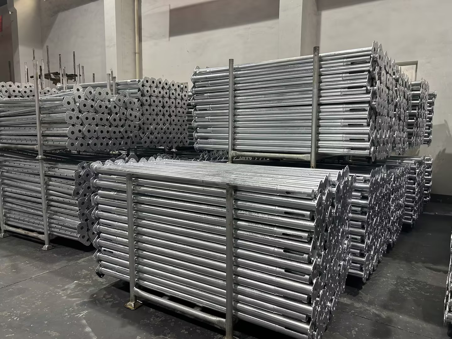 Adereços metálicos