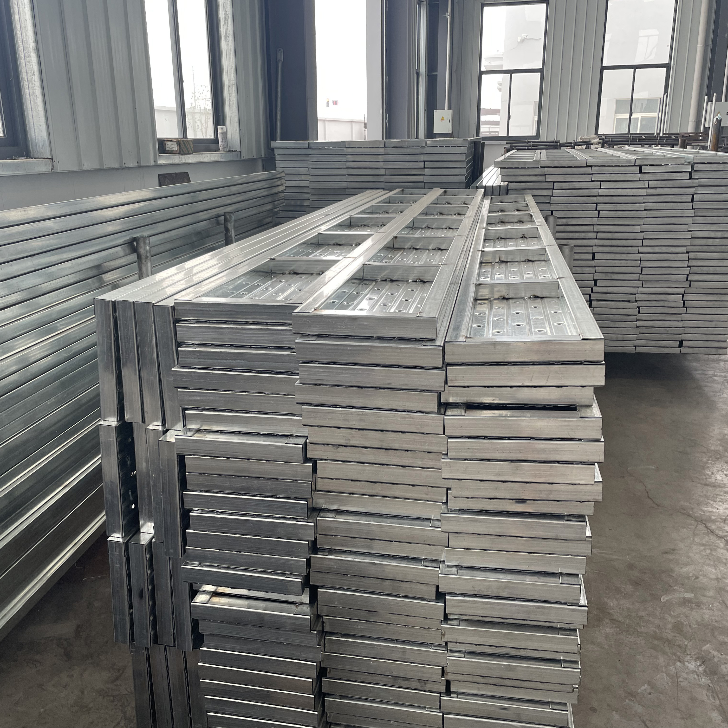 Plank de a&ccedil;o fechado