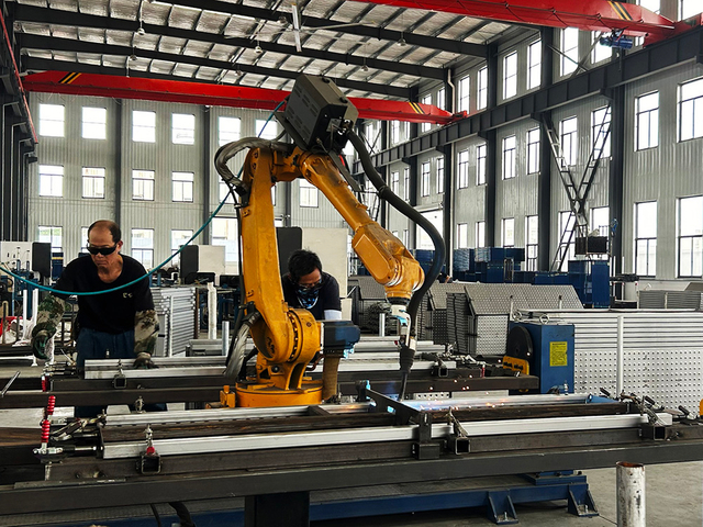 Soldagem de prancha de a&ccedil;o fechada