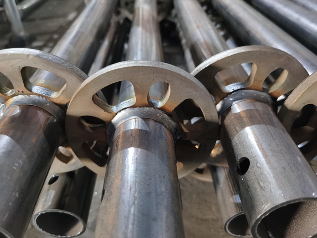 Ringlock Standing Standard