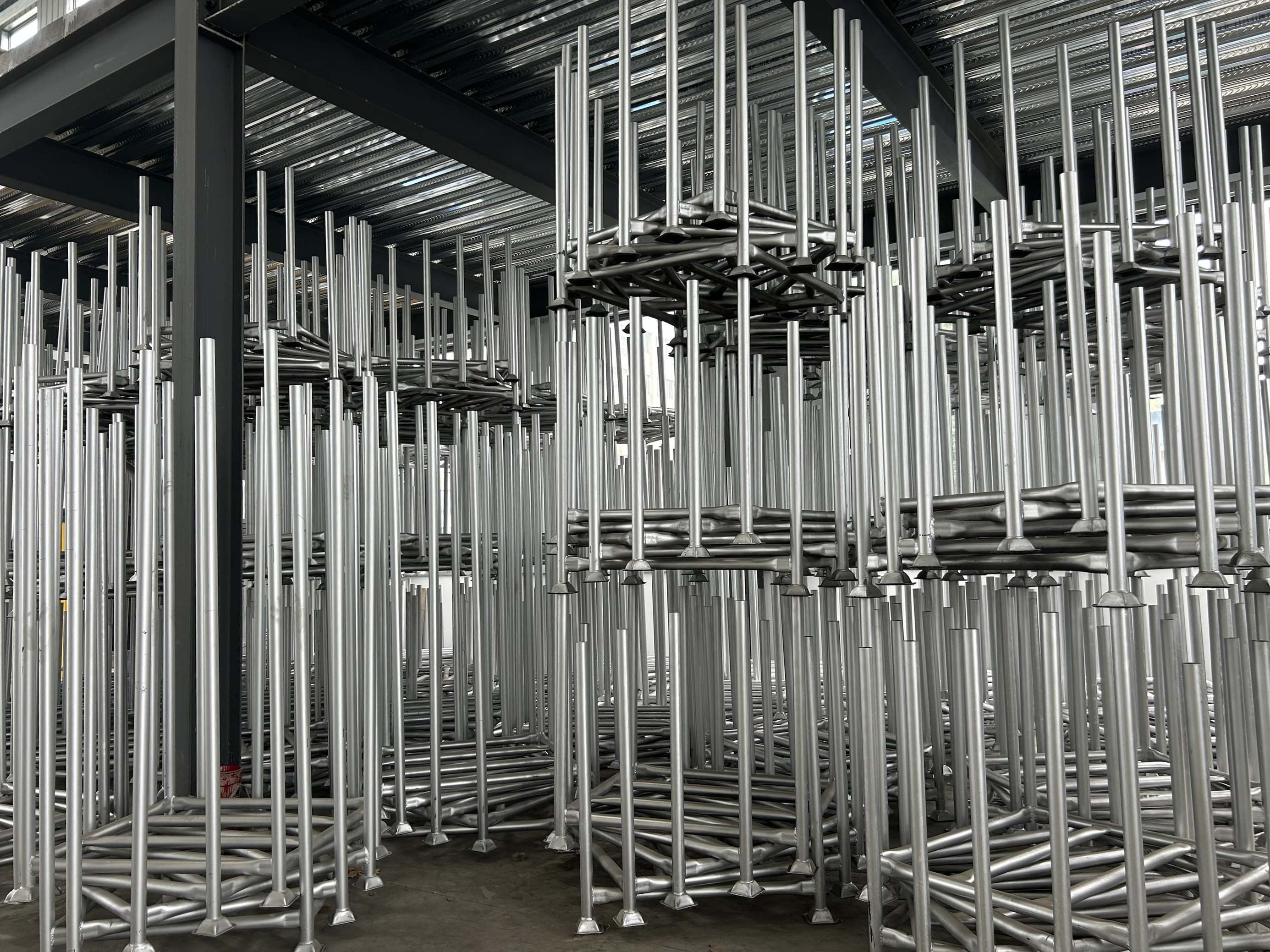 Paletes de a&ccedil;o galvanizado pintados 02 