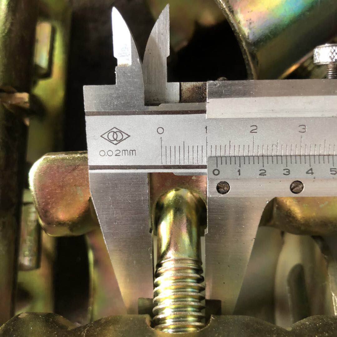 Couplador de manga prensada