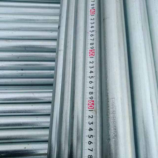 Tubo de a&ccedil;o 08