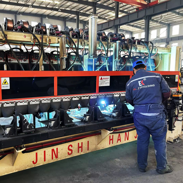 Soldagem de andaimes de ringlock1