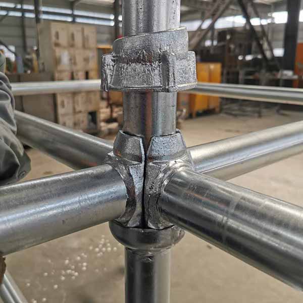 Etapas de instalação de andaimes de Cuplock