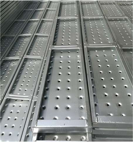 Verifica&ccedil;&atilde;o de t&aacute;buas de a&ccedil;o de andaimes