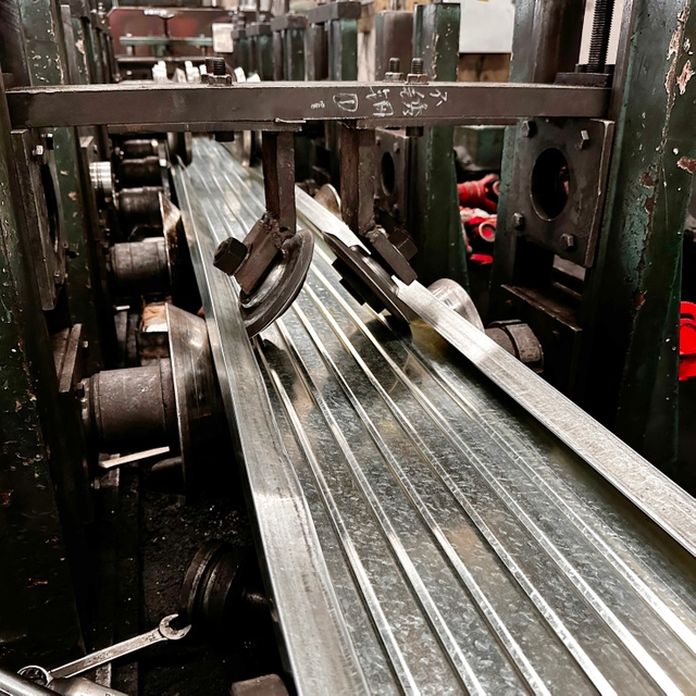 Planta de a&ccedil;o fechada