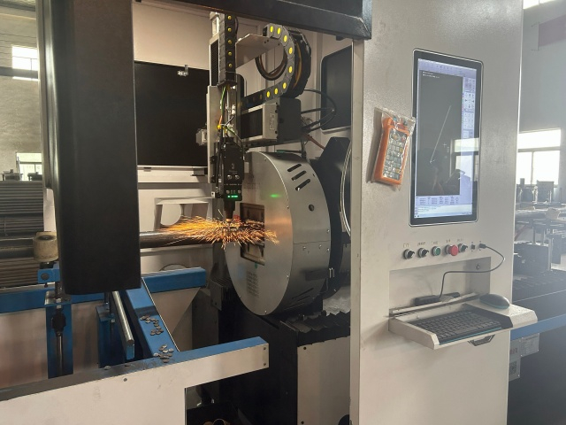 corte de suporte de aço