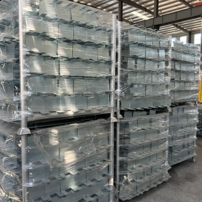 Macaco em U ajust&aacute;vel para andaimes