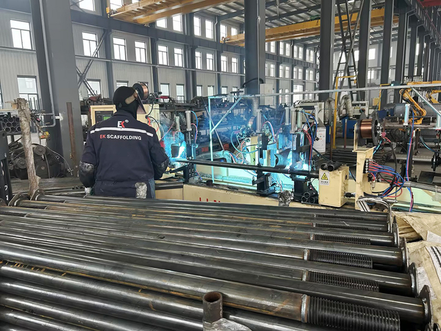 Soldagem de suporte de a&ccedil;o