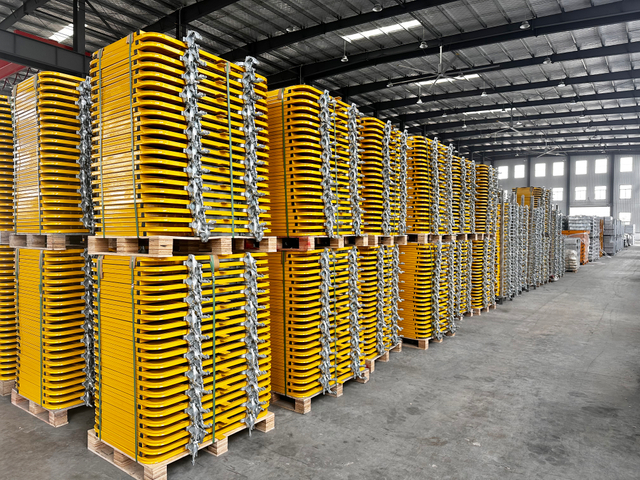 Port&atilde;o de andaimes